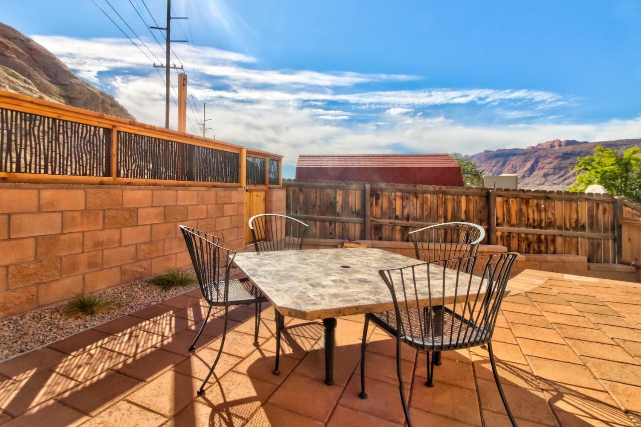 Bella Casa- Downstairs Unit Apartment Moab Exterior photo